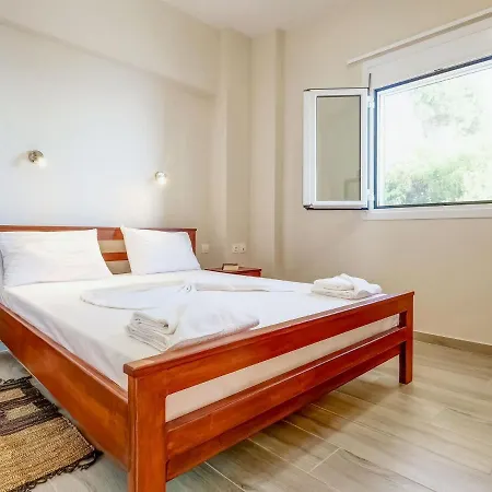 Luxury In Voukolies With Sea View *